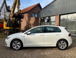 2020 Volkswagen Golf 1.5 E-TSI MHEV DSG 150pk - Pano - Full-options Incl winterwielen! VK7616 | Transport | Auto's