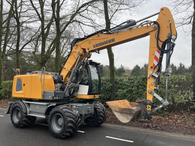 2015 Liebherr A914-Li VK7832 | Graafmachine | Mobiele graafmachine