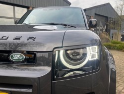 2021 Land Rover Defender 110 D300 SE X-Dynamic Grijs Kenteken | Transport | Bedrijfswagens
