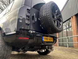 2021 Land Rover Defender 110 D300 SE X-Dynamic Grijs Kenteken VK7940 | Transport | Bedrijfswagens