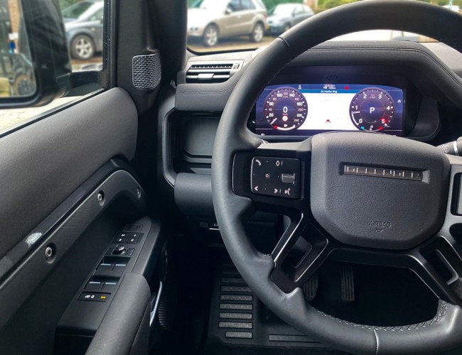 2021 Land Rover Defender 110 D300 SE X-Dynamic Grijs Kenteken VK7940 | Transport | Bedrijfswagens