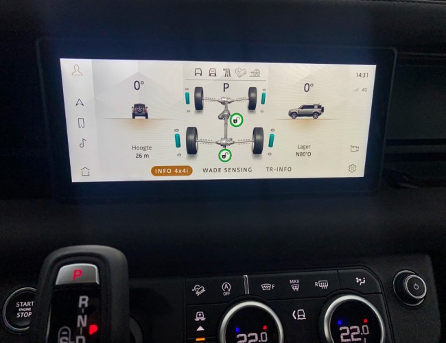 2021 Land Rover Defender 110 D300 SE X-Dynamic Grijs Kenteken VK7940 | Transport | Bedrijfswagens
