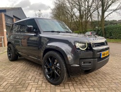 2021 Land Rover Defender 110 D300 SE X-Dynamic Grijs Kenteken VK7940 | Transport | Bedrijfswagens
