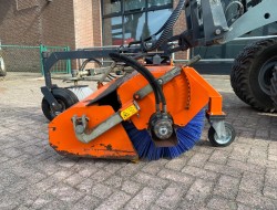 2013 Tuchel Plus 560-180 Veegmachine met zijborstel VK8227 | Aanbouwdelen | Veegmachine / Borstel