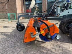 2013 Tuchel Plus 560-180 Veegmachine met zijborstel VK8227 | Aanbouwdelen | Veegmachine / Borstel