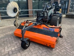 2013 Tuchel Plus 560-180 Veegmachine met zijborstel VK8227 | Aanbouwdelen | Veegmachine / Borstel
