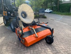 2013 Tuchel Plus 560-180 Veegmachine met zijborstel VK8227 | Aanbouwdelen | Veegmachine / Borstel