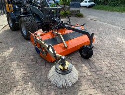 2013 Tuchel Plus 560-180 Veegmachine met zijborstel VK8227 | Aanbouwdelen | Veegmachine / Borstel