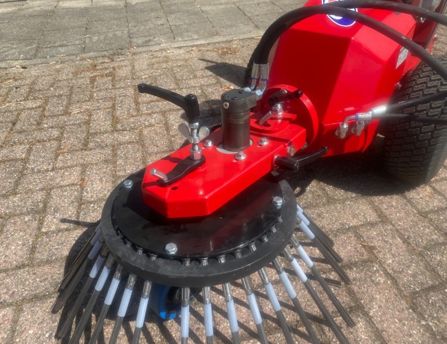 2022 M-Sweep LV105 H  Veegmachine VK8345 | Tuin / Parkmachine | Werktuigen