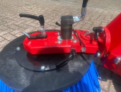 2022 M-Sweep LV105 H  Veegmachine VK8345 | Tuin / Parkmachine | Werktuigen