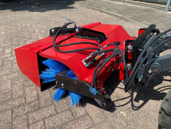 1 M-Sweep HSTV400 P/105cm Veegmachine VK8500 | Aanbouwdelen | Veegmachine / Borstel