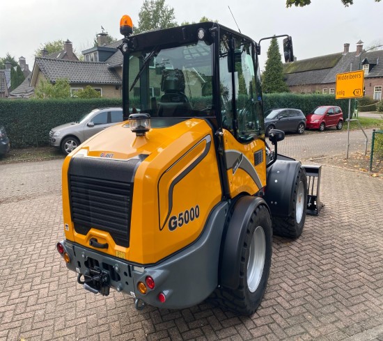2022 Giant G5000 VK8554