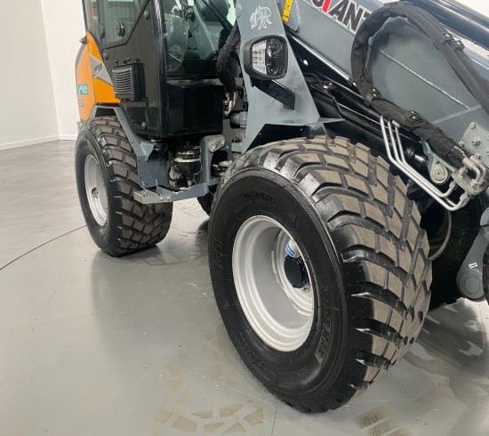 2022 Giant G3500 TELE VK8614