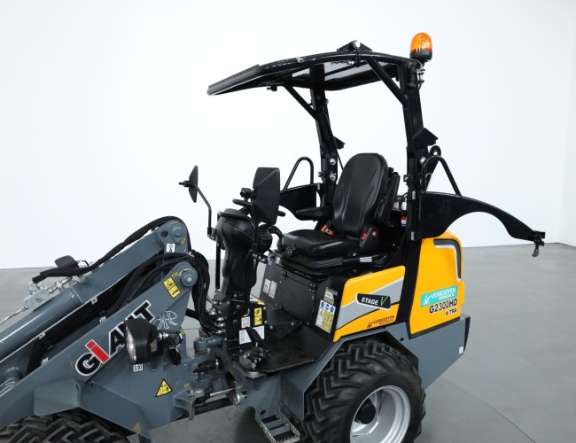 2022 Giant G2300 X-tra HD VK8632 | Wiellader | Mini Shovel