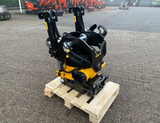 2022 Engcon EC209 Tiltrotator KX080-4 - QS45 - SS9 VK8727 | Aanbouwdelen | Draaikantelstuk