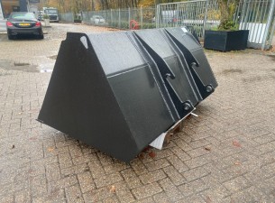 2025 Giant Volumebak 50+ 1412ltr 190cm (G3500)