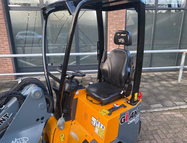 2017 Giant D254SW Tele minishovel VK8788 | Wiellader | Mini Shovel