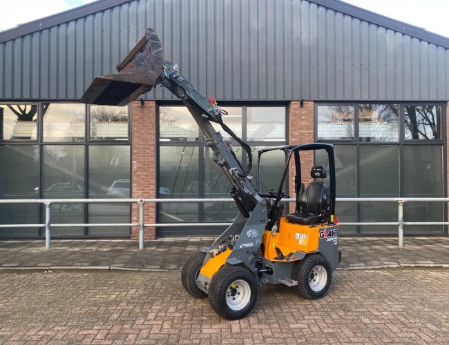 2017 Giant D254SW Tele minishovel VK8788 | Wiellader | Mini Shovel