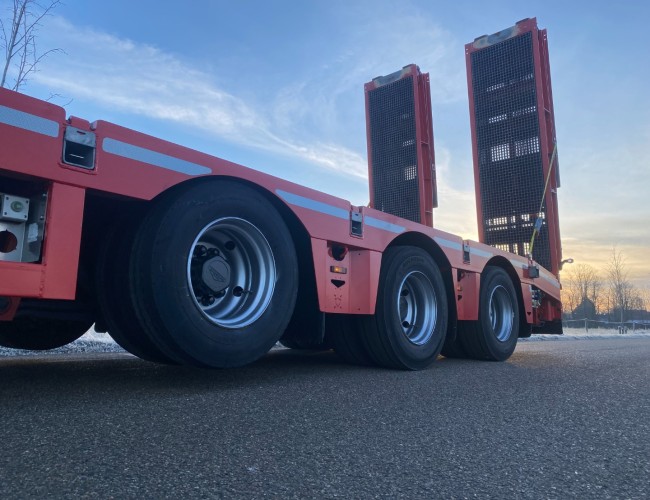 2019 Broshuis L1S1 3-axle semi lowloader Extandable - 2x Powersteering RC - Liftaxle - Hydr Bed - Winch VK8826 | Transport | Opleggers