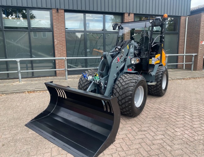 2023 Giant G3500 Mini shovel VK8857 | Wiellader | Mini Shovel