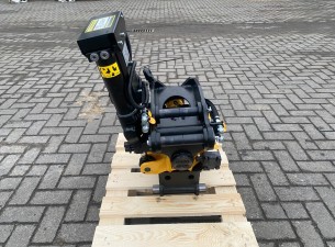 2023 Engcon EC204 Tiltrotator KX030-4 - CW05 SS9