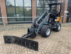 2023 Giant Sneeuwschuif / Voer-mestschuif 200cm hydr verstelbaar DV1059 | Aanbouwdelen | Sneeuwschuif