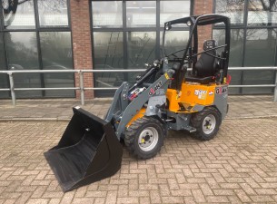 2023 Giant G1200 Minishovel VK8924