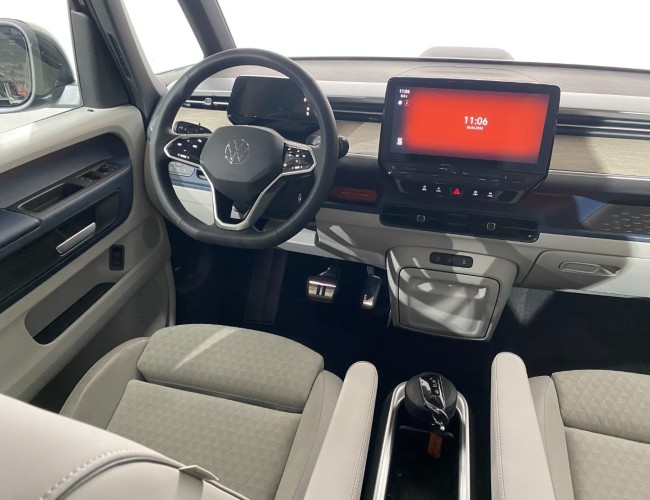 2023 Volkswagen ID. Buzz 1st Demo VV1267 | Transport | Auto's