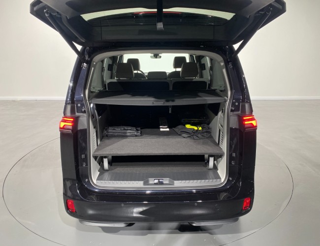 2023 Volkswagen ID. Buzz 1st Demo VV1267 | Transport | Auto's