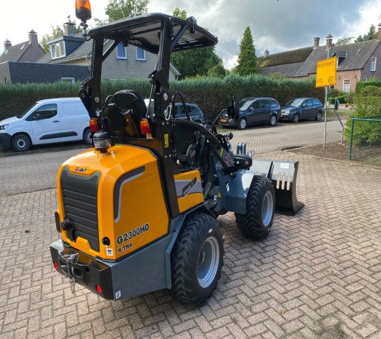 2023 Giant G2300 X-tra HD Minishovel Luxe uitvoering! VK8953