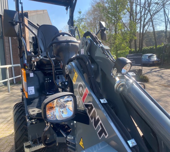2023 Giant G2500 X-tra HD VK8982