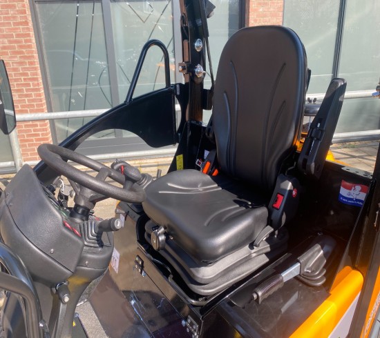 2023 Giant G2500 X-tra HD VK8982
