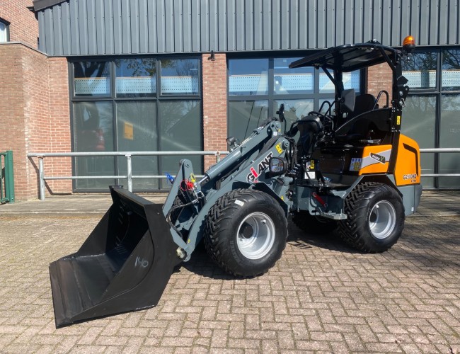 2023 Giant G2500 X-tra HD VK8982 | Wiellader | Mini Shovel