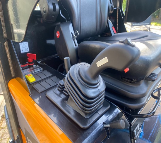 2023 Giant G2500 HD VK9004