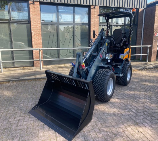 2023 Giant G2500 HD VK9004