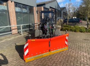 2023 Adler Vario V-serie 210cm Sneeuwschuif