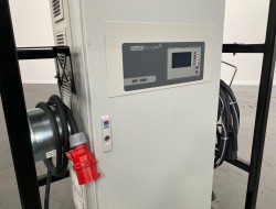 2025 Giant High-Frequency-Charger (Snellader) IP54 48V/300A + transportkast ADV1049 | Overige | Diversen