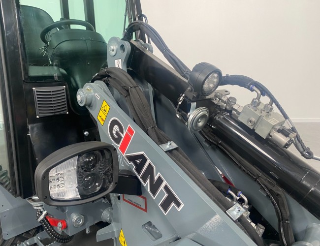 2023 Giant G2300 X-tra HD (Cabine) Cabine VK9176 | Wiellader | Mini Shovel