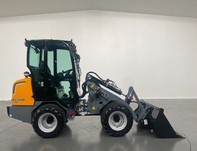 2023 Giant G2300 X-tra HD (Cabine) Cabine VK9176 | Wiellader | Mini Shovel