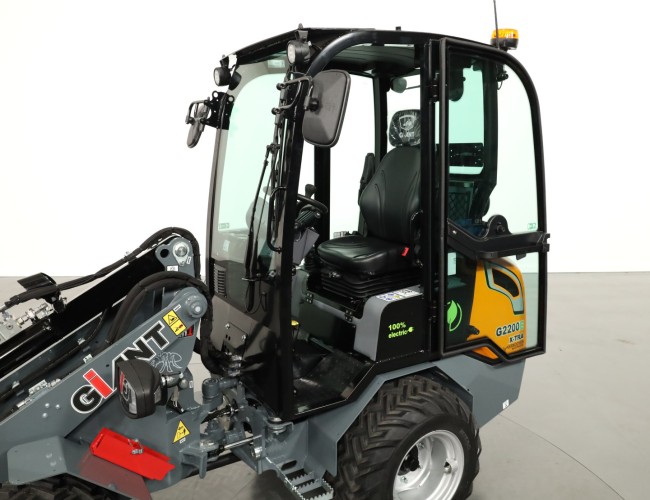 2023 Giant G2200E X-tra (Cabine) VK9185 | Wiellader | Mini Shovel