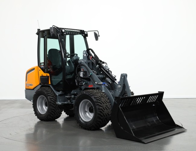 2023 Giant G2700 HD+ (Cabine) VK9208 | Wiellader | Mini Shovel