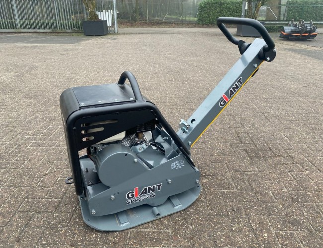 2023 Giant GPR2553G Trilplaat VK9213 | Grondverdichting | Trilplaat