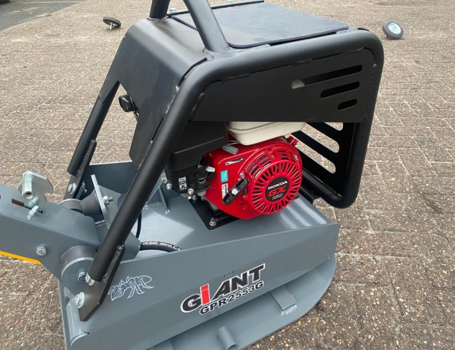2023 Giant GPR2553G Trilplaat VK9213 | Grondverdichting | Trilplaat