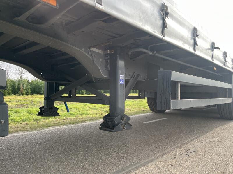 2018 Schmitz Cargobull 3CB 3ST Schuifzeil Oplegger - Liftas - Laadklep - Schuifdak - Alcoa LT587 | Transport | Opleggers