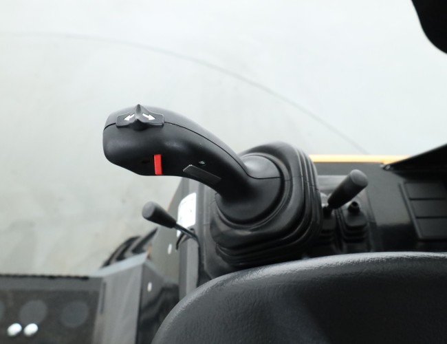 2023 Giant G2300 X-tra HD Minishovel VK9325 | Wiellader | Mini Shovel