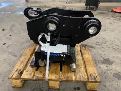 2025 Compacttilt CT10 - HS4  Kantelstuk Kubota CW10 (6,0 - 10t) ADV1129 | Aanbouwdelen | Kantelstuk