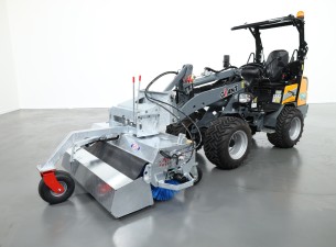 2025 M-Sweep HSTV 600SP 150 G Veegmachine Giant