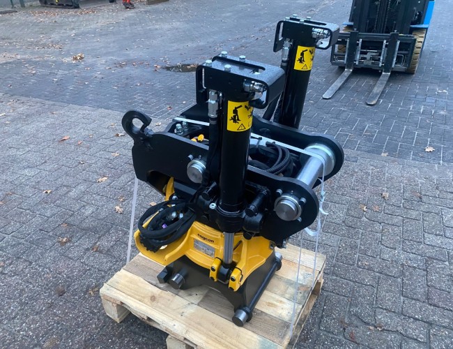 2025 Engcon 2025 Engcon EC209 Tiltrotator KX080-4/KX085-5 - CW10 SS9 VK10029 | Aanbouwdelen | Draaikantelstuk