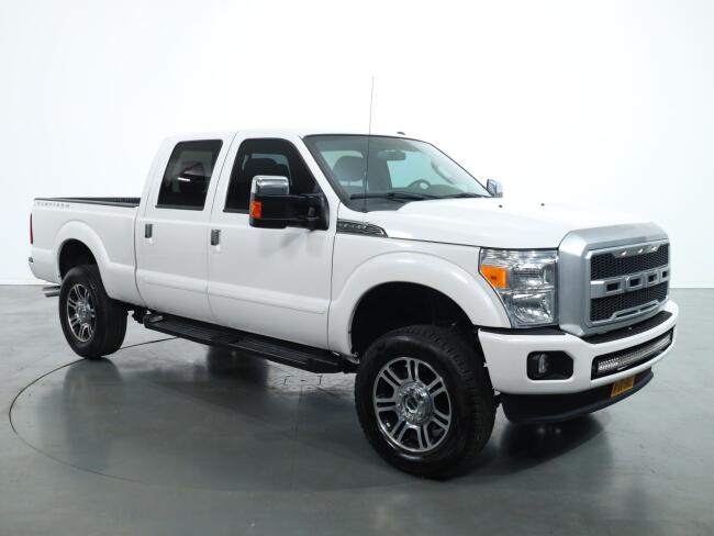 2015 Ford F250 Super Duty Platinum V8 6.2L Lariat Benzine VT809 | Transport | Auto's
