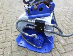 2025 Saes HST007 RM CW05 Trilblok Minigraver VK10190 | Aanbouwdelen | Trilblok